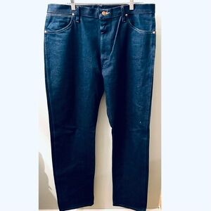 Wrangler Classic Men's Straight Leg Dark Blue Jeans Size 37 x 34